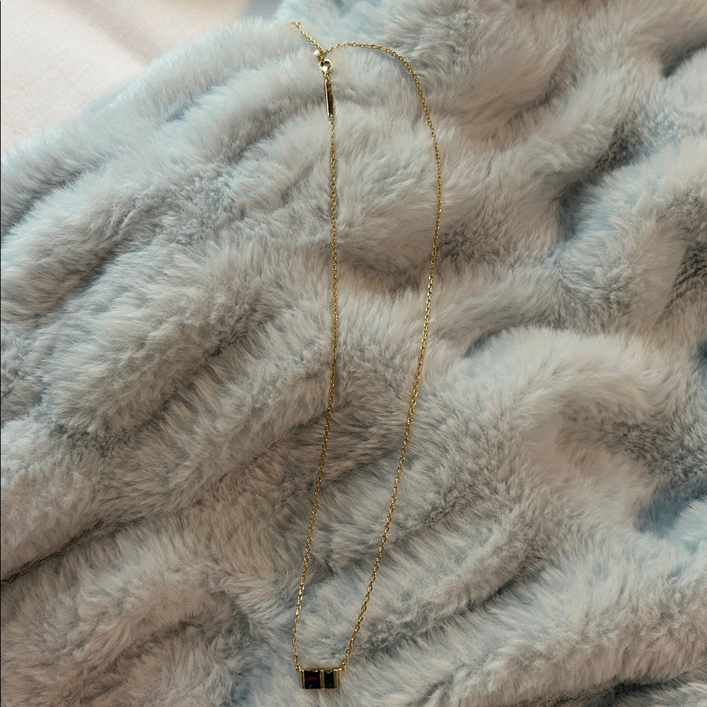Kendra Scott Jamie Short Pendant Necklace - Picture 3 of 5